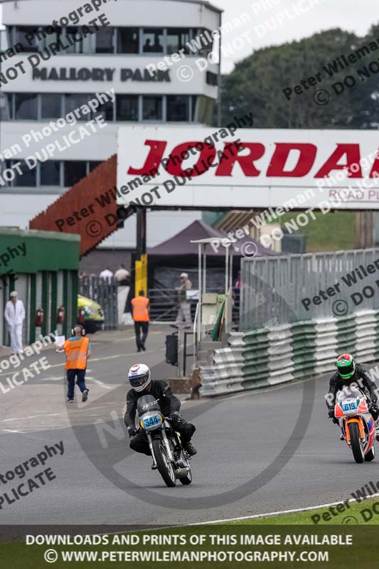 Vintage motorcycle club;eventdigitalimages;mallory park;mallory park trackday photographs;no limits trackdays;peter wileman photography;trackday digital images;trackday photos;vmcc festival 1000 bikes photographs